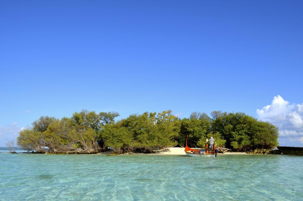 Maldives Seashine Hotel Huraa Exterior foto