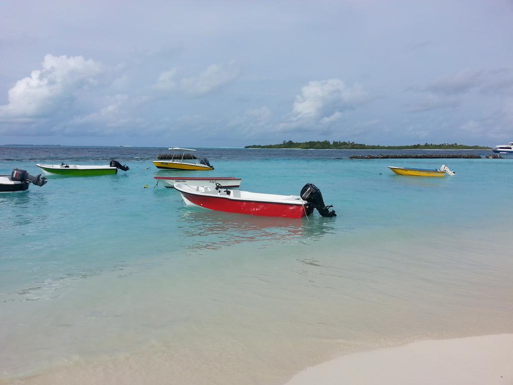 Maldives Seashine Hotel Huraa Exterior foto