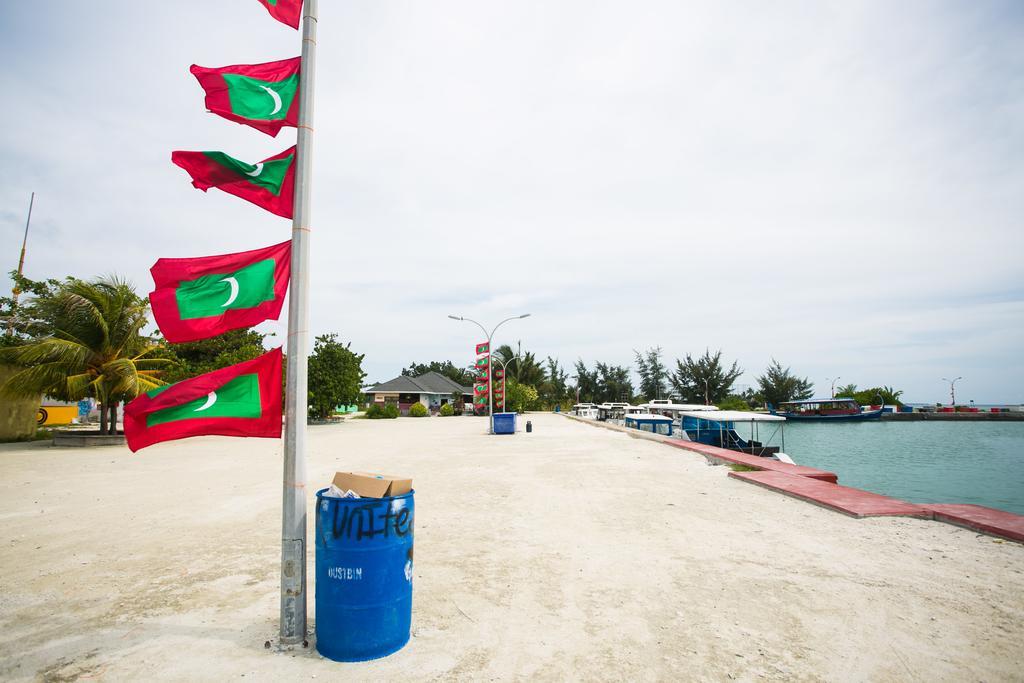 Maldives Seashine Hotel Huraa Exterior foto