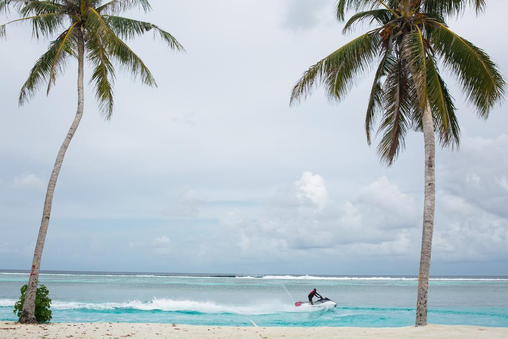 Maldives Seashine Hotel Huraa Exterior foto